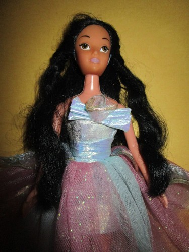 B2436 schwarzhaarige disney - b2436)schwarzhaarige,