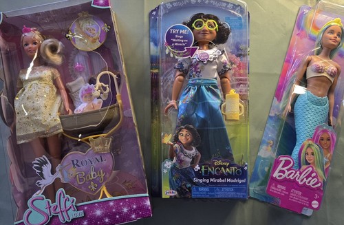 Disney encanto singing - encanto,